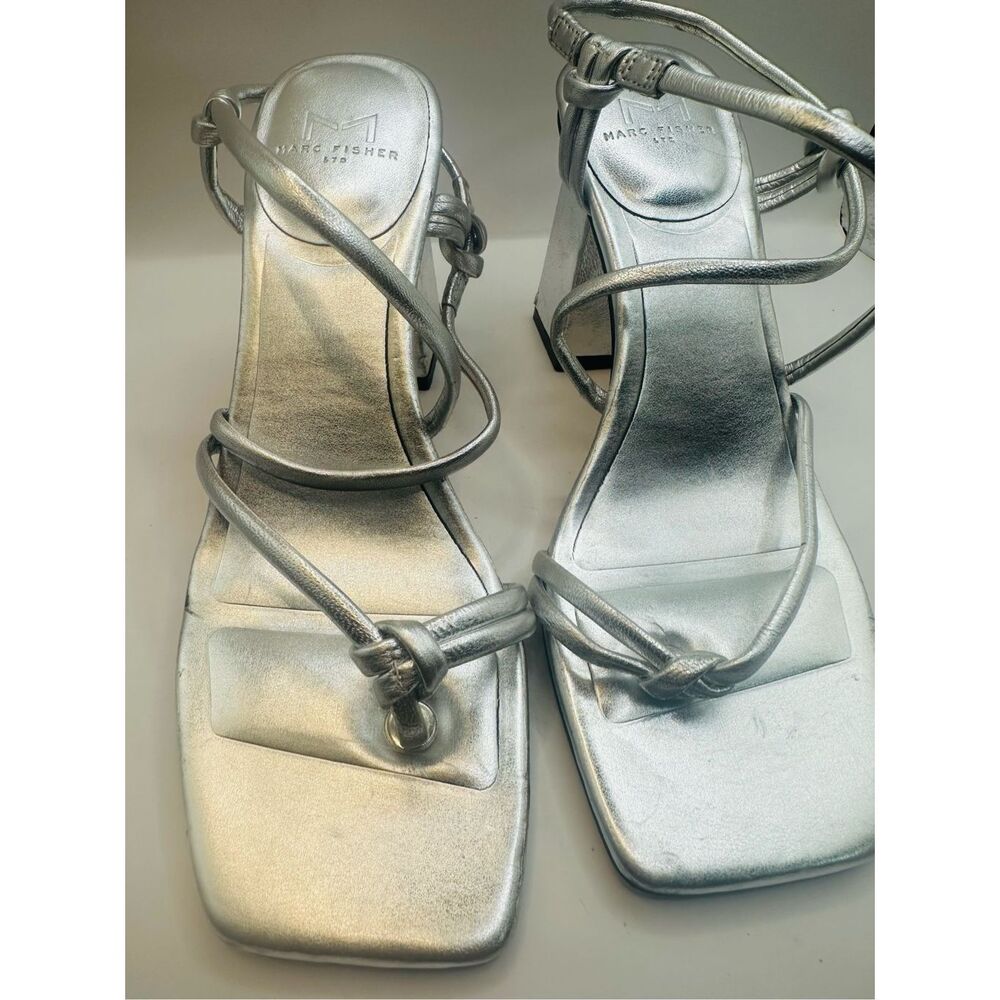 Marc Fisher Women's Silver Giada Block Heel Strappy Sandals Size 7M - Picture 2 of 5